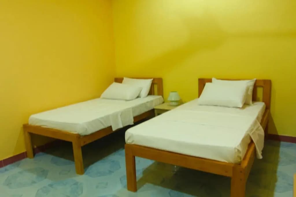 Jail Break Surf Inn Hotel - photo 1