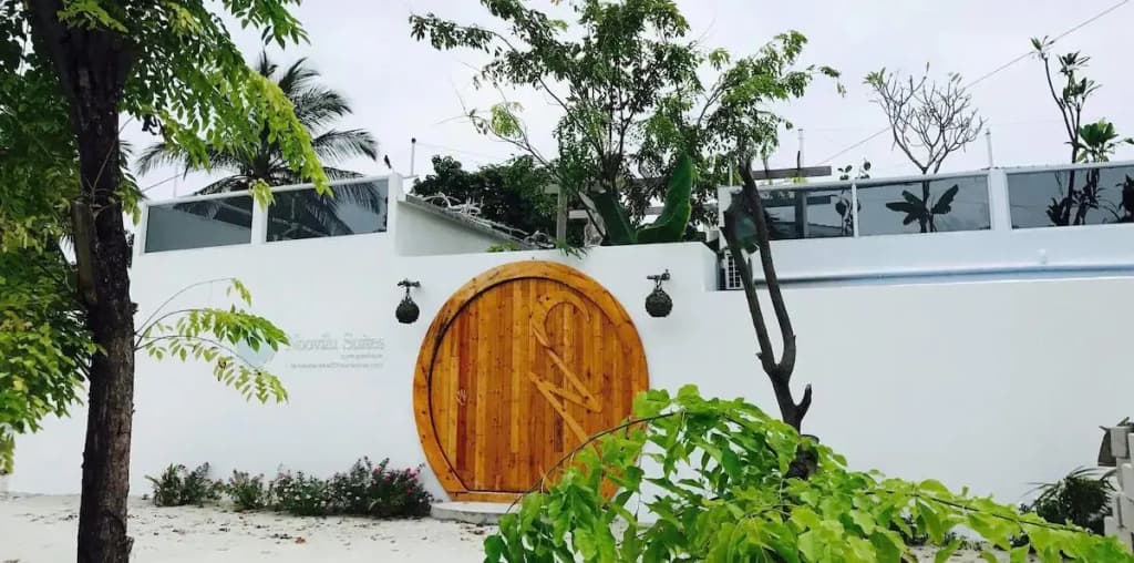 Noovilu Suites Guest House - photo 1