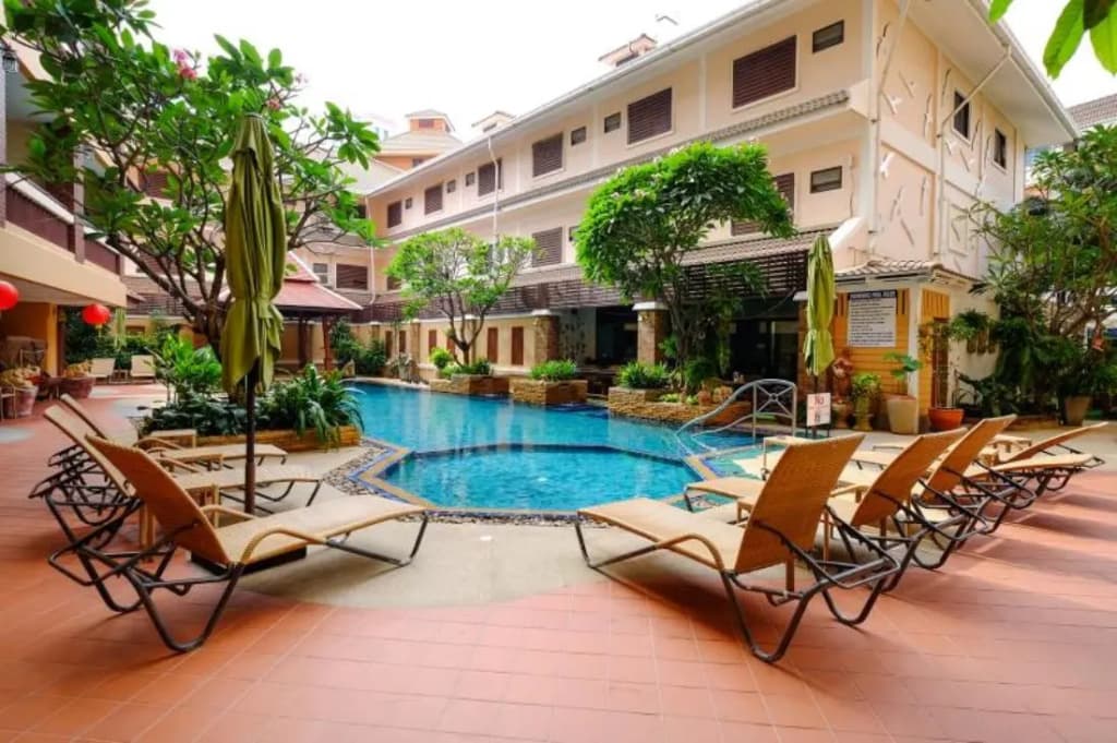 Aiyaree Place Hotel - photo 18