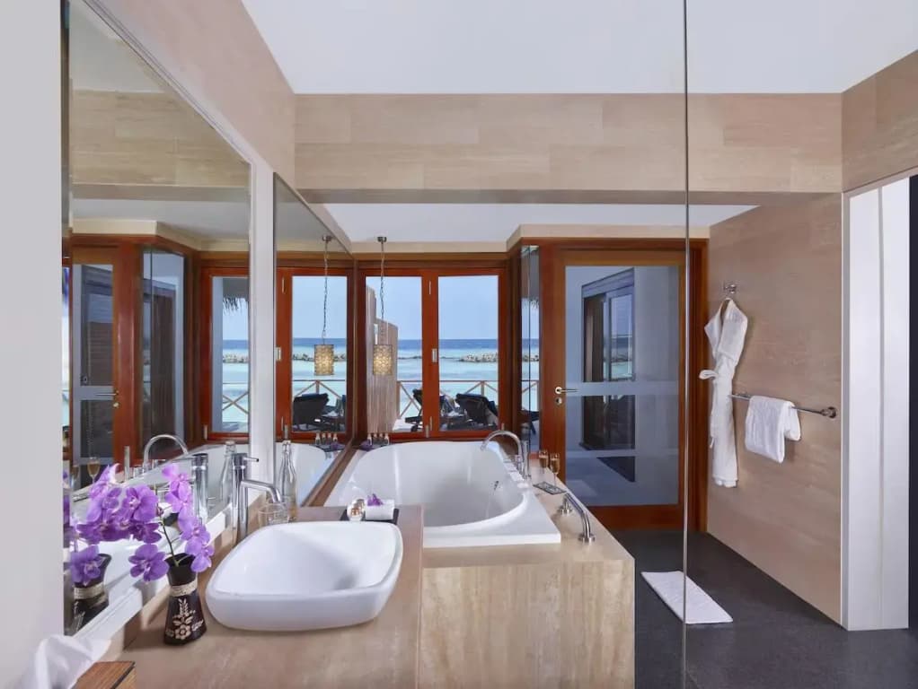 Taj Coral Reef Resort & Spa - photo 9