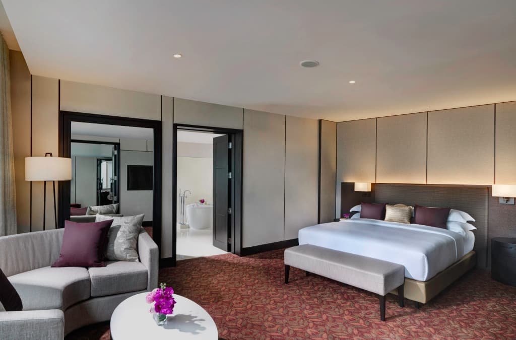 Millennium Hilton Bangkok - photo 3