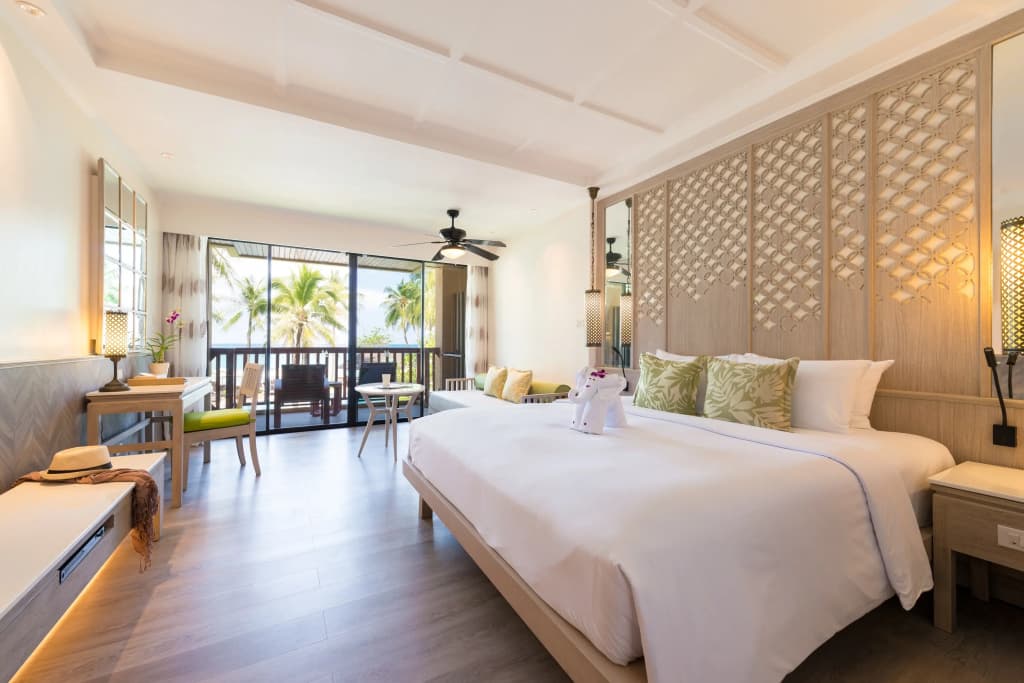 Katathani Phuket Beach Resort - photo 4
