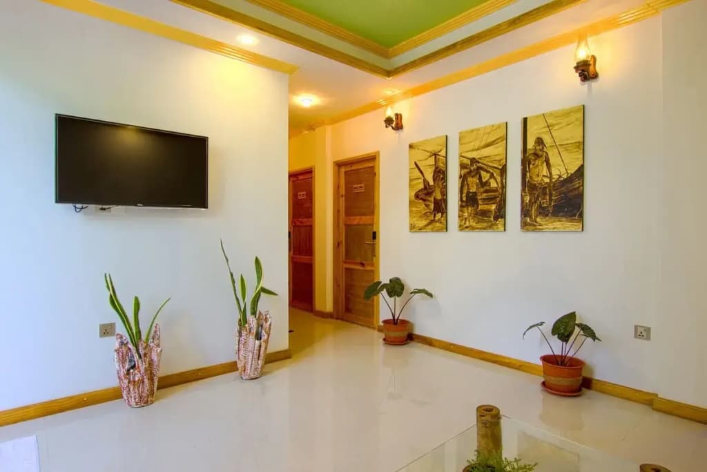 Kurumba Villa - photo 2