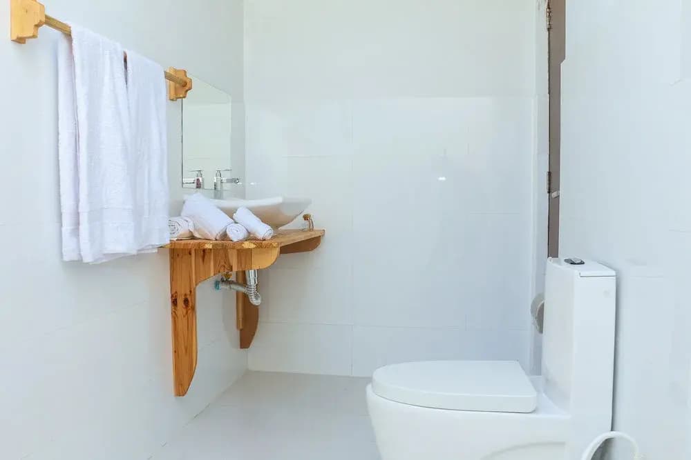 The Castaway Retreat Hotel - photo 13