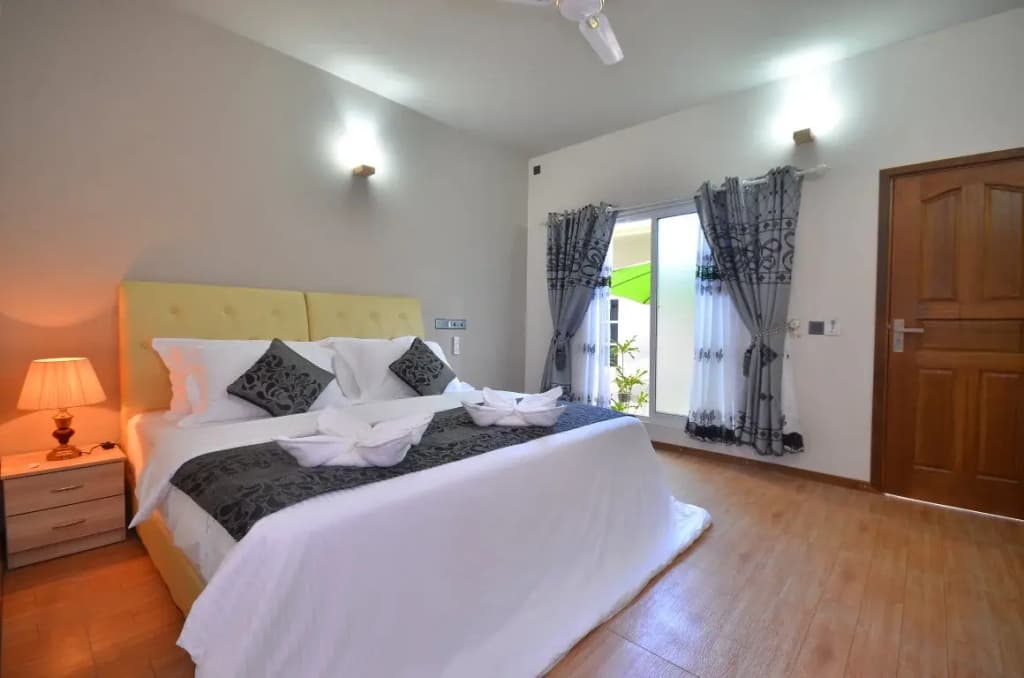 Ukulhas Beach Inn Hotel - photo 4