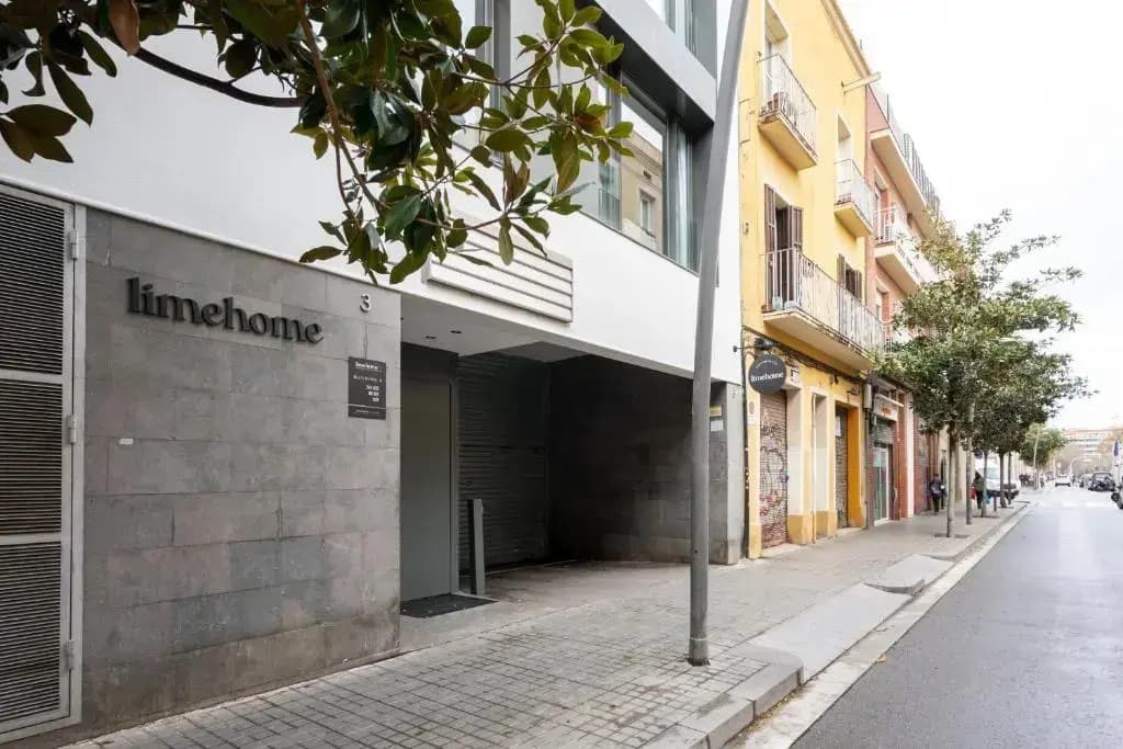 Limehome Barcelona Rector Triadó - photo 1
