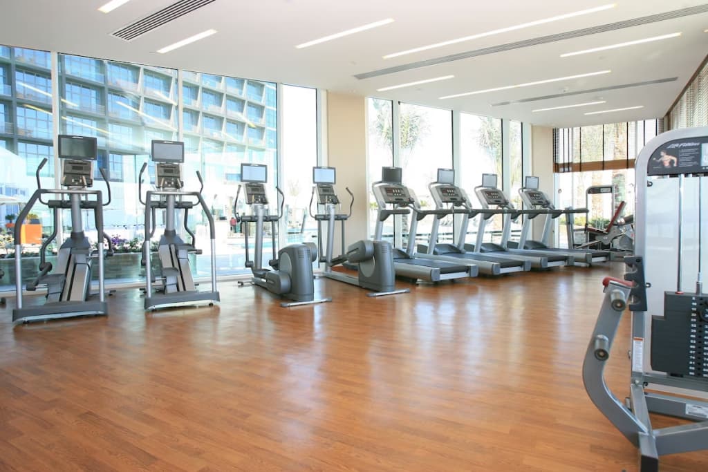 Yas Plaza Marina - photo 26