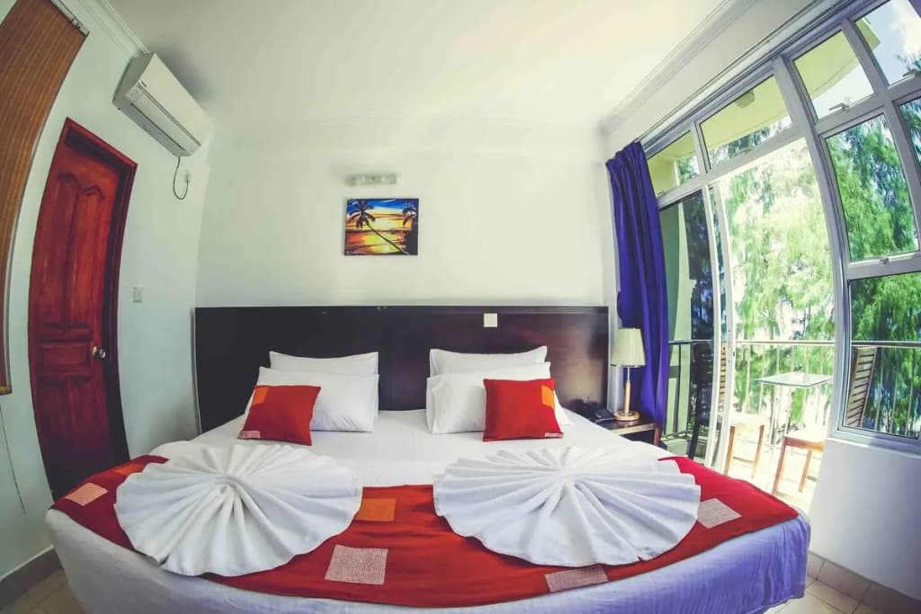 Sunny Suites Inn - photo 14