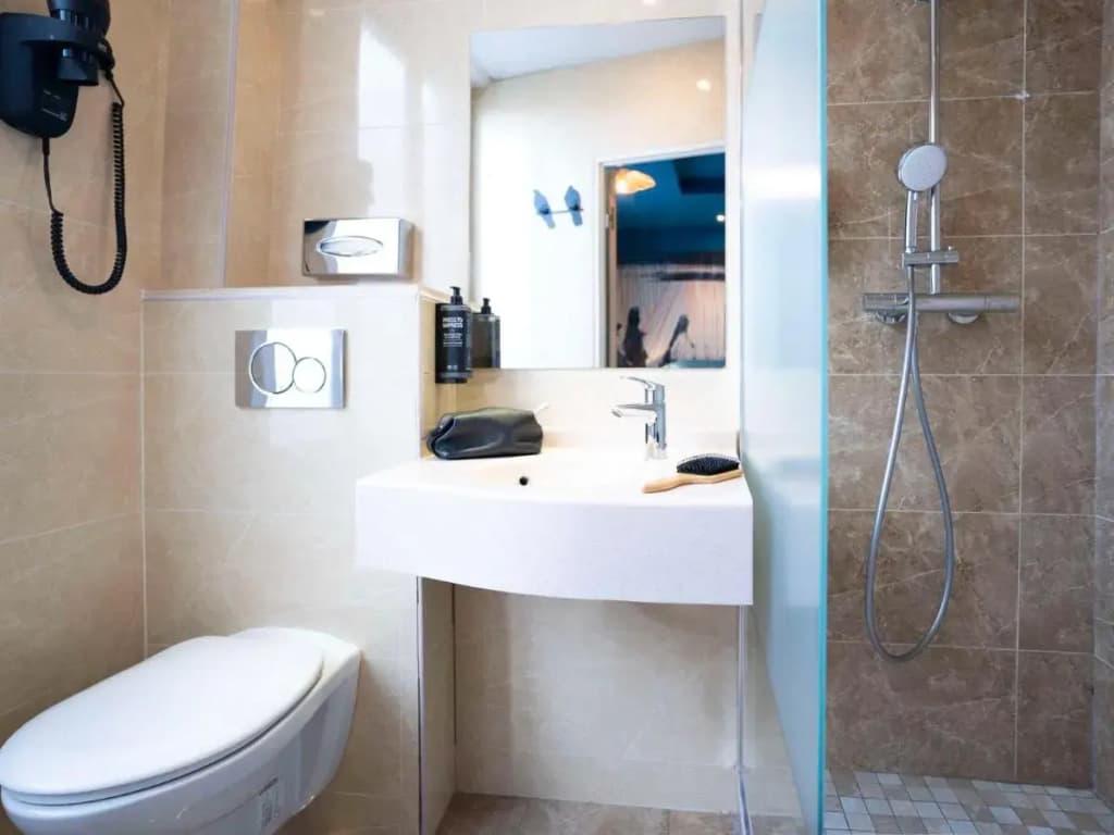 Ibis Styles Paris Batignolles - photo 9