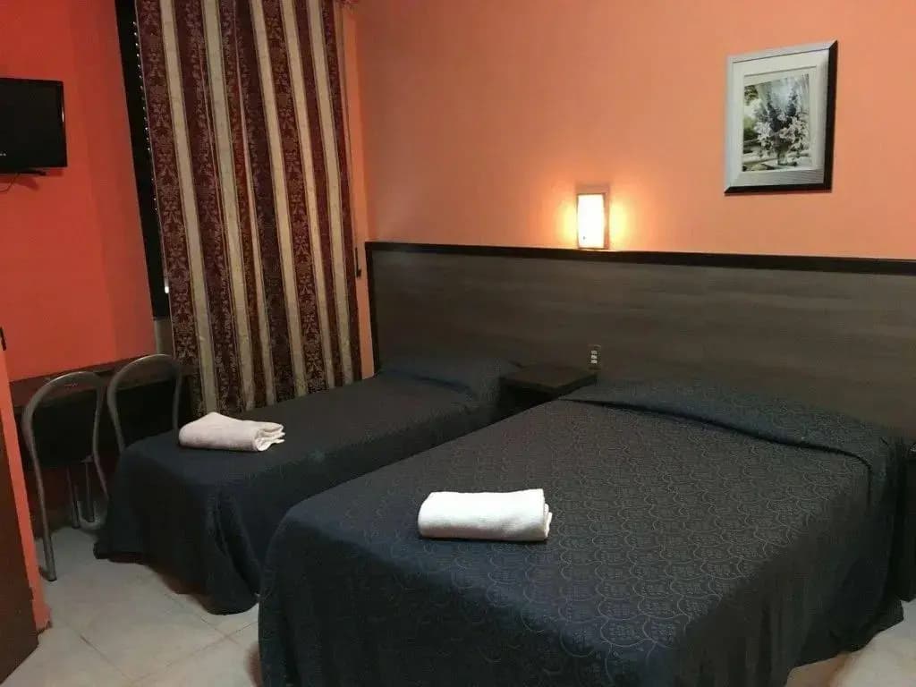 Hotel Newsalus - photo 3