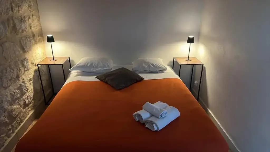 Le Montclair Montmartre by River Hostel - photo 2