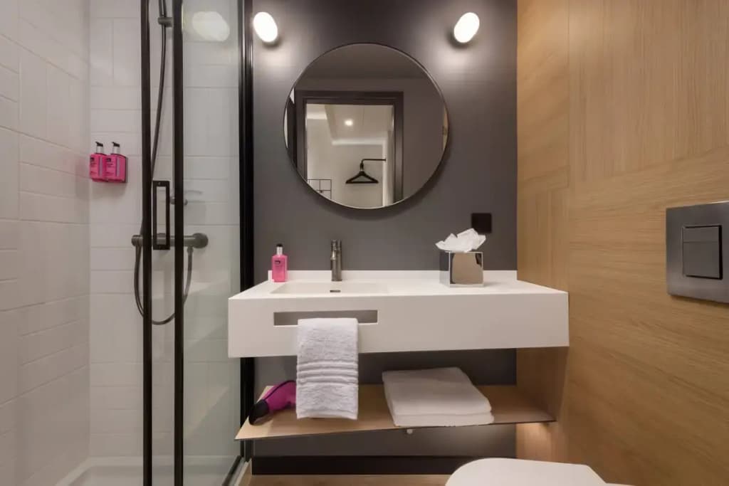 Moxy Lisboa Oriente - photo 8