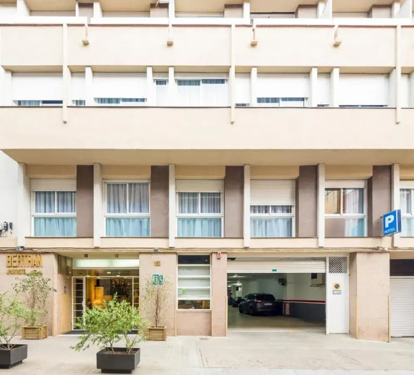 Bertran Aparthotel  - photo 23