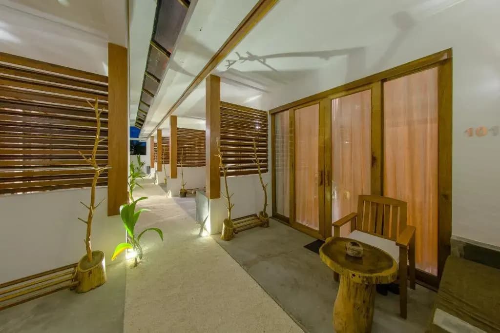 Dhiffushi White Sand Beach Hotel - photo 19