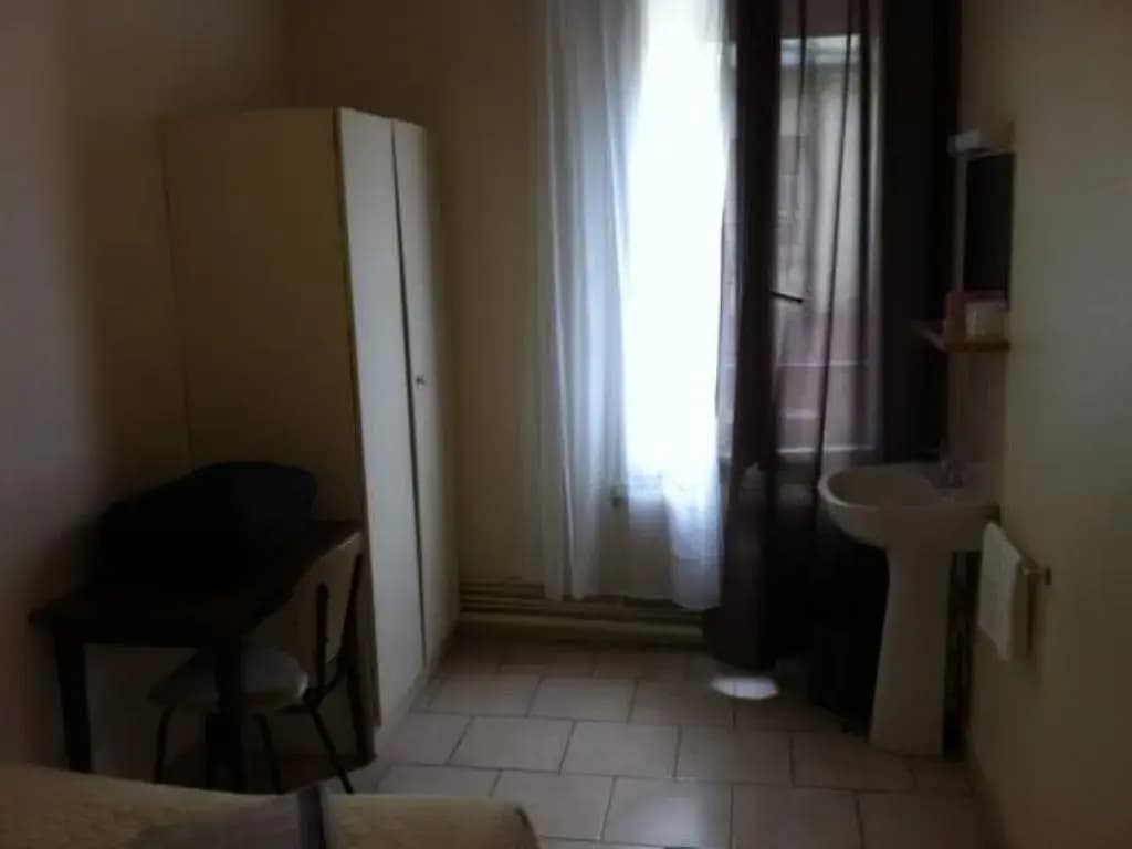 Hipotel Paris Bordeaux Ma Nilmontant - photo 7