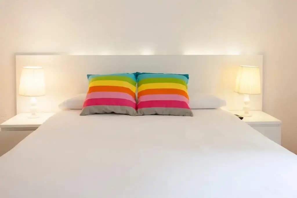 Ramblas Apartments - photo 4