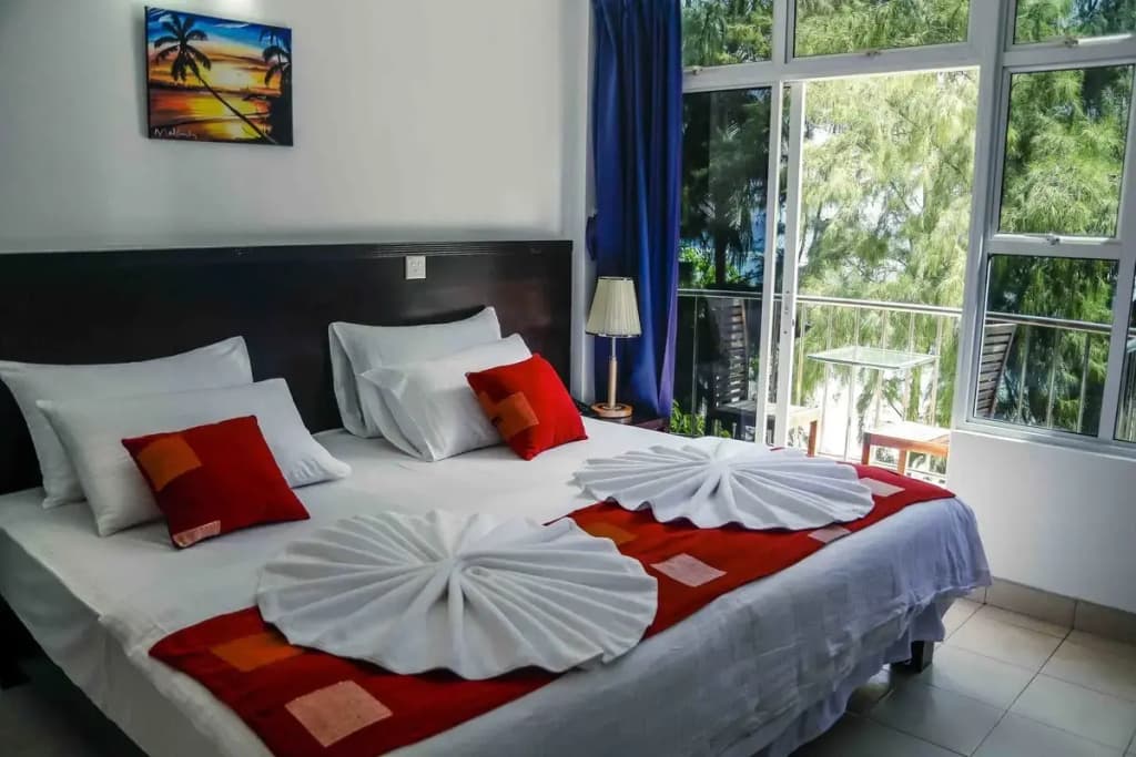Sunny Suites Inn - photo 4
