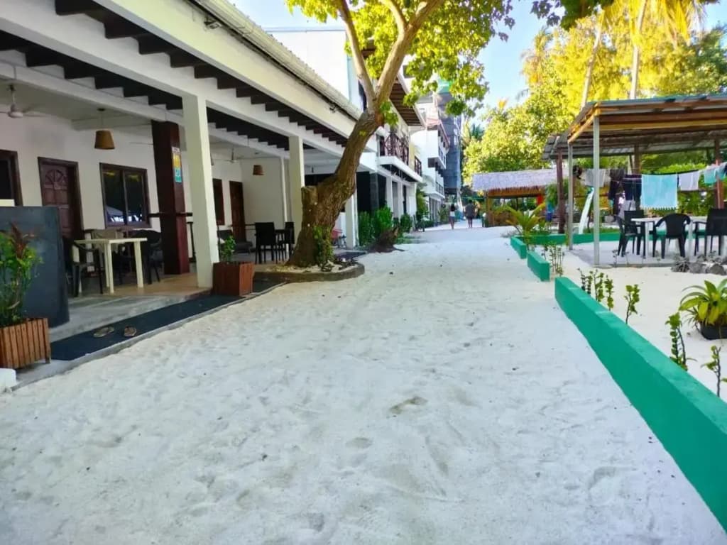 Surf Deck Guest House - photo 16