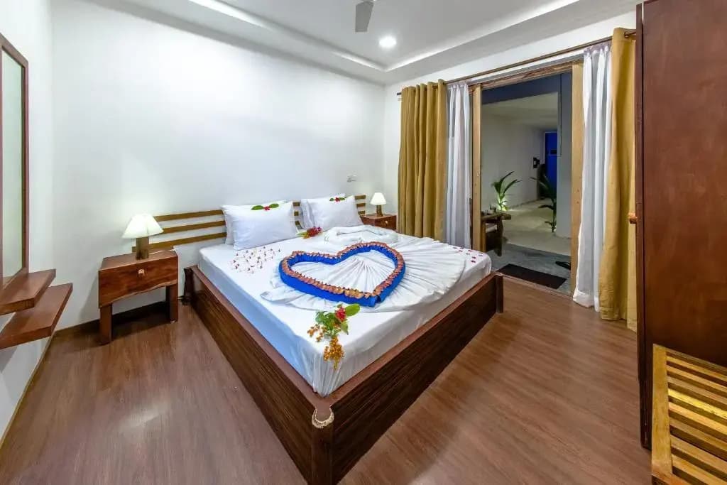 Dhiffushi White Sand Beach Hotel - photo 5
