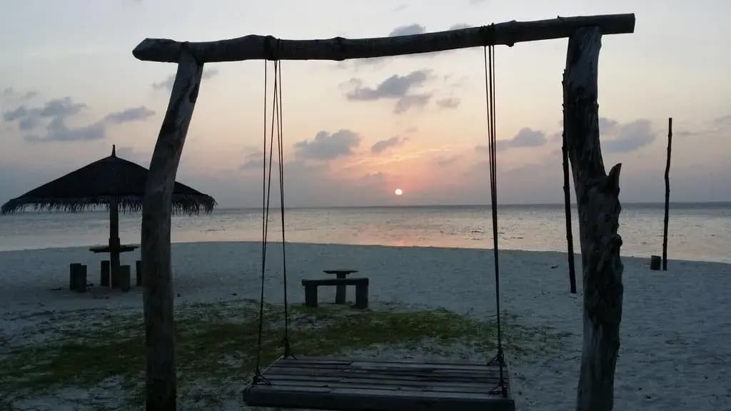 Himandhoo Inn - photo 12
