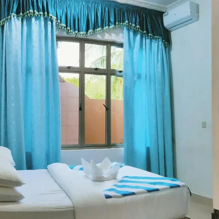 La Isla Tropica Hotel - photo 3