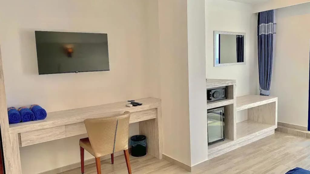 Kaani Palm Beach - photo 10