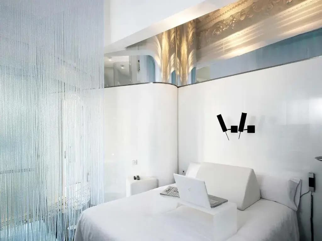 Chic & Basic Born Boutique Hotel - photo 5