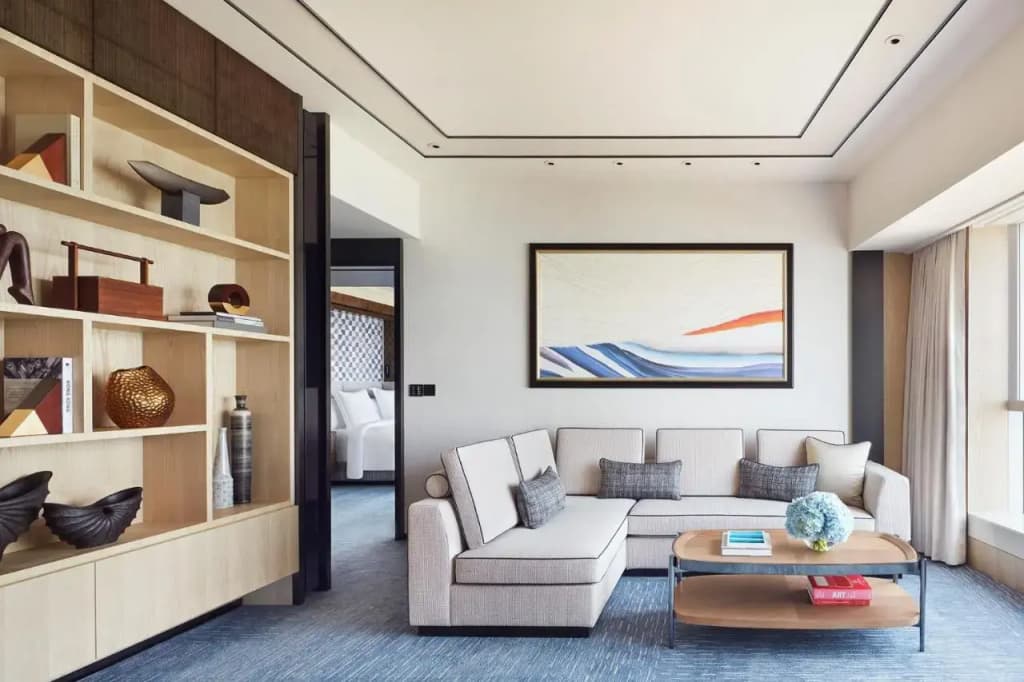 Four Seasons Hotel Hong Kong - photo 14