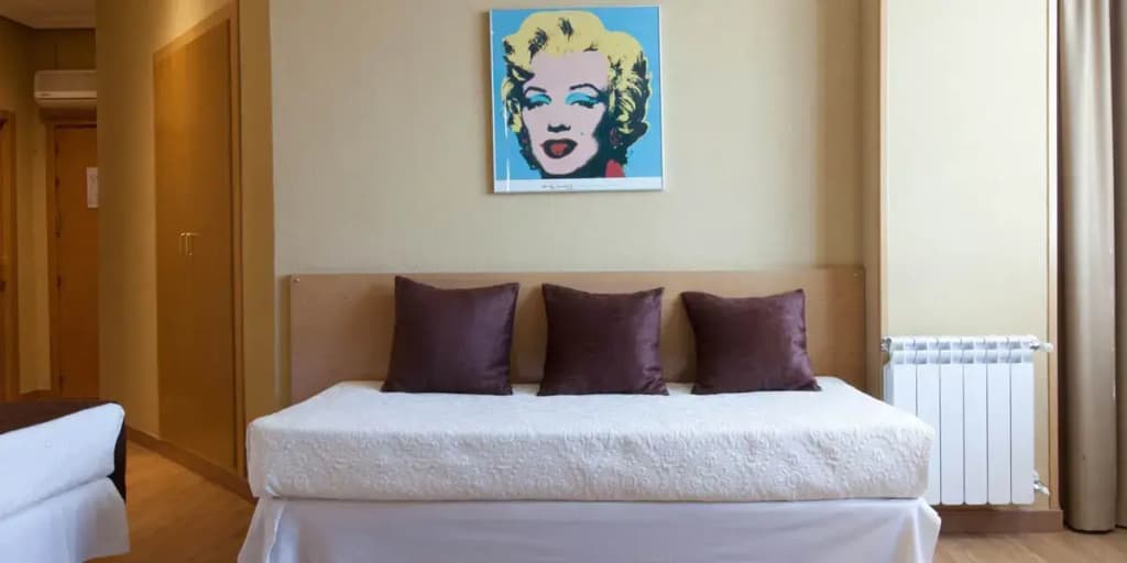 Hotel Mediodia - photo 13