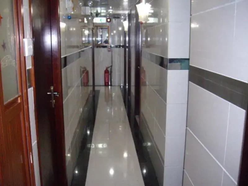 Super 7 Hostel - photo 2