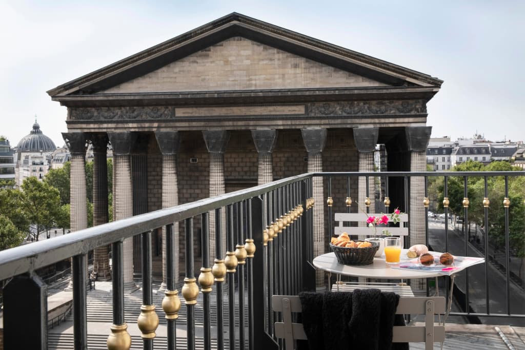 Madeleine Plaza Hotel - photo 8