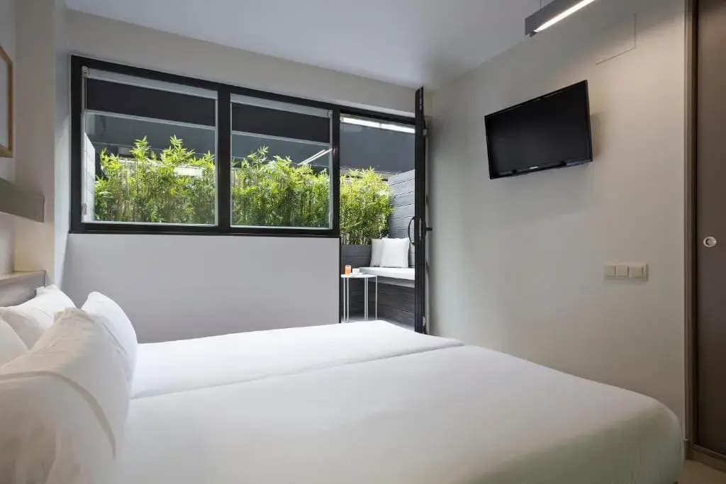 Aparthotel BCN Montjuic - photo 9