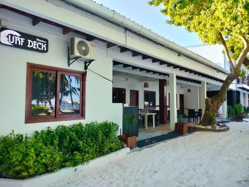 Surf Deck Guest House - photo 1