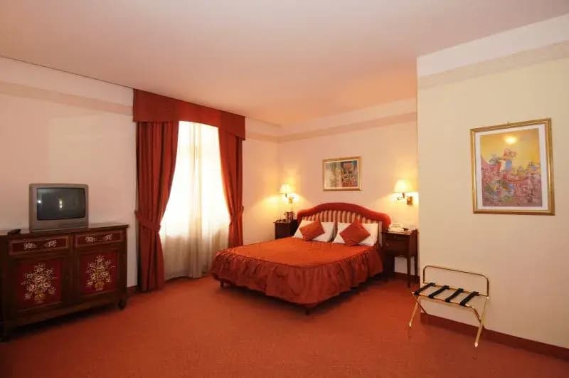 Tchaikovsky Hotel - photo 4