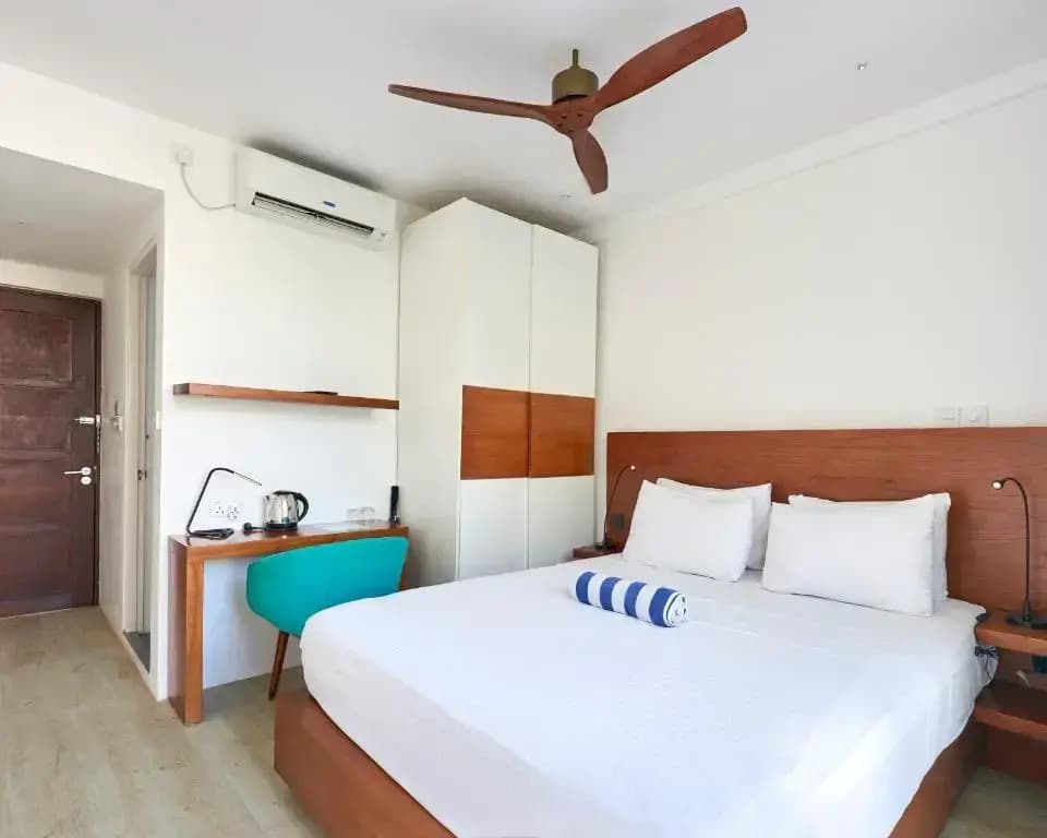 Bliss Dhigurah Hotel - photo 5