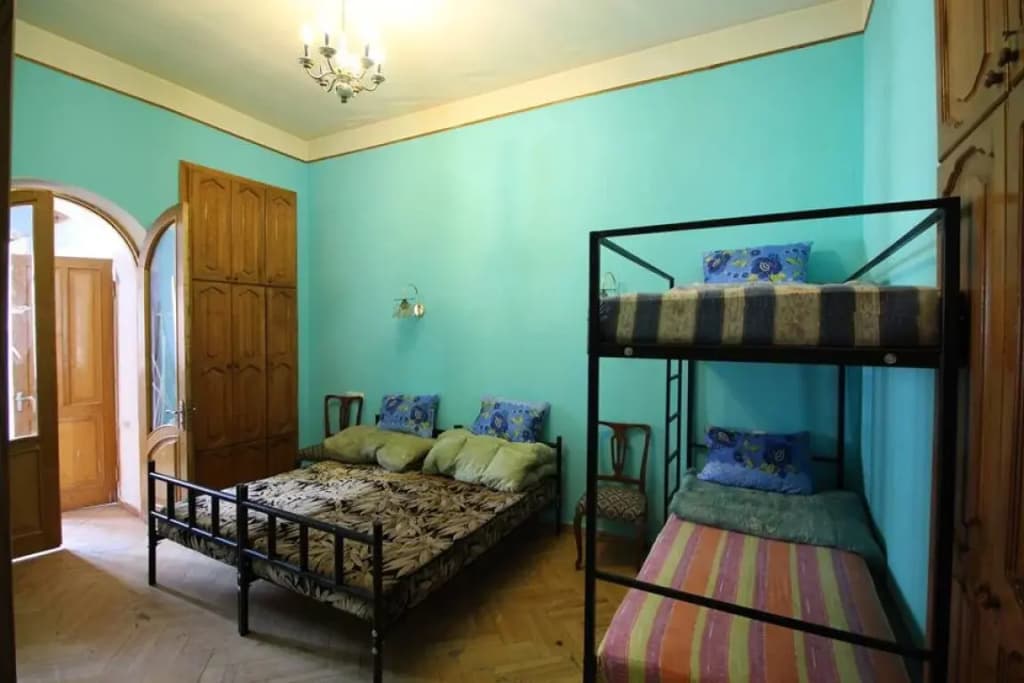 Tbilisi Grand Hostel - photo 2