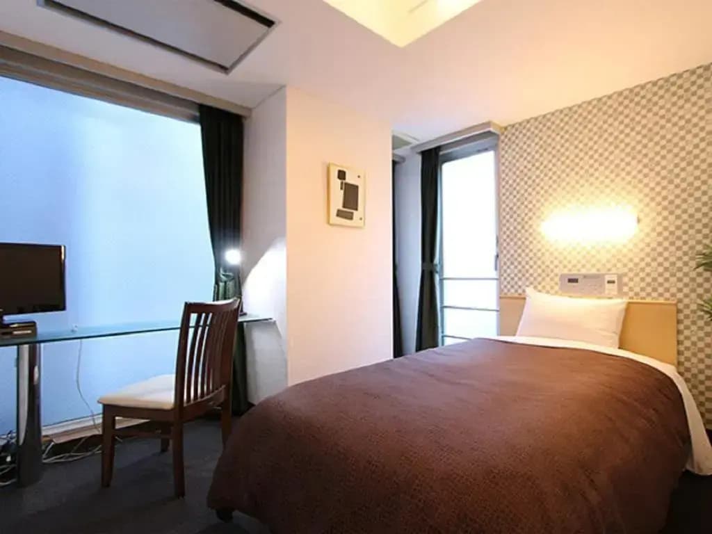 Livemax Budget Korakuen Hotel - photo 3