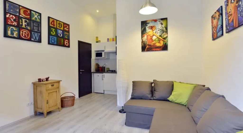 A37 Awesome Apartments - photo 2