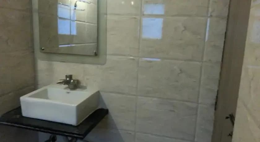 Centra Inn - photo 10