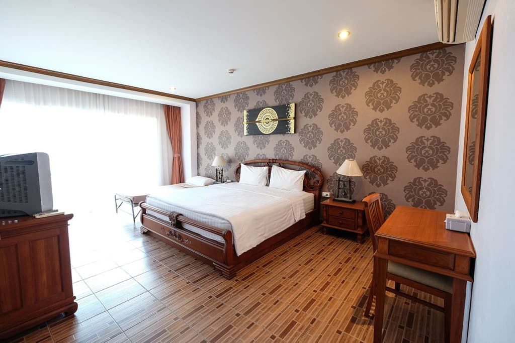 Aiyaree Place Hotel - photo 2