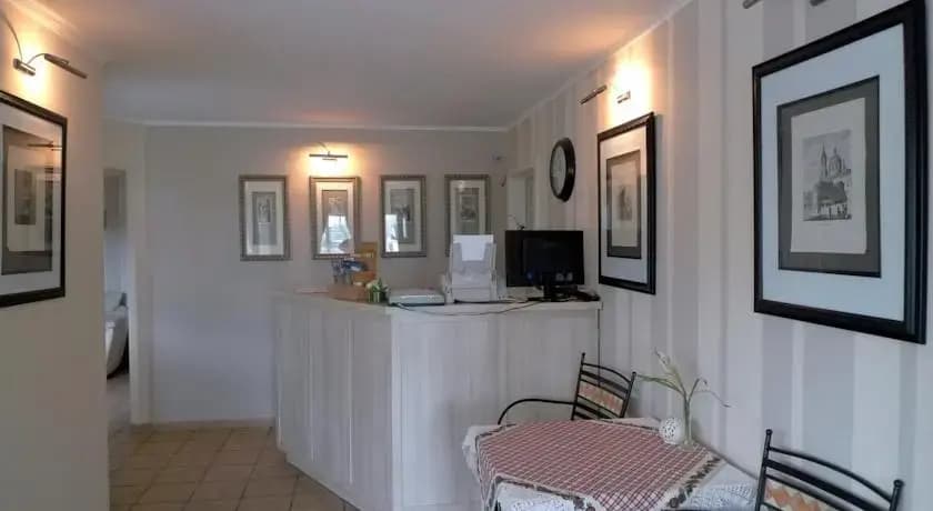 Light Hotel - photo 10