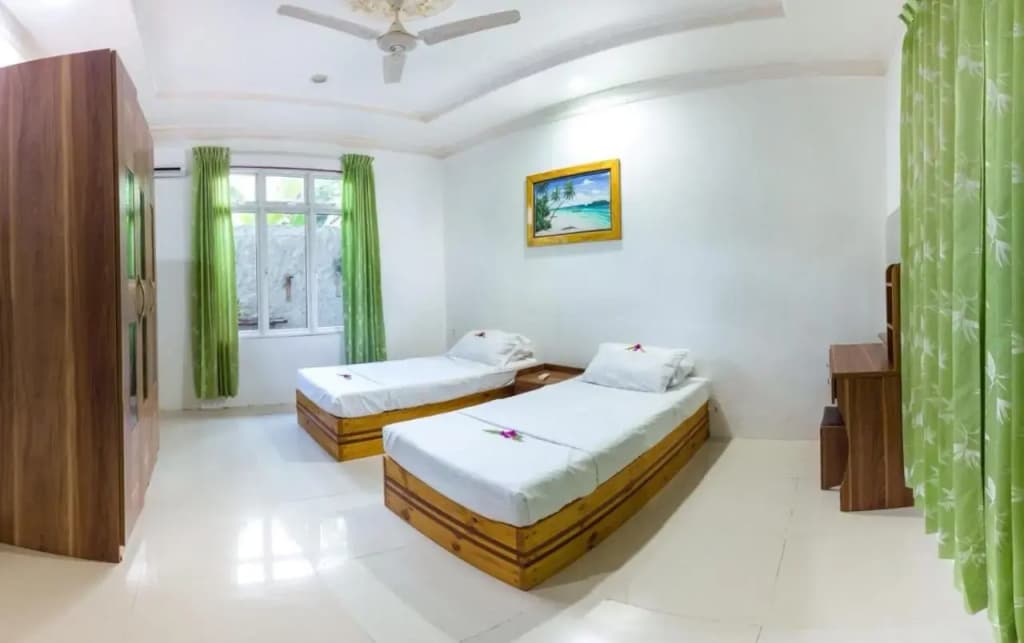 Malas Island View - photo 2