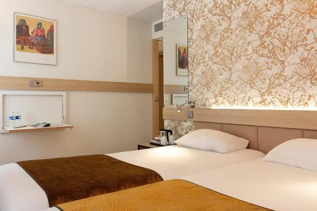 Hotel Hor Les Lumières - photo 3
