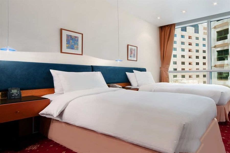 Hilton Baynunah - photo 5