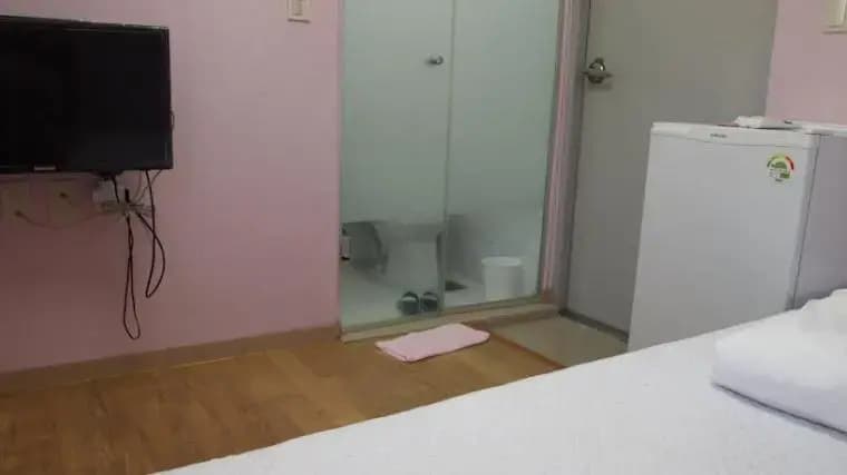 JJ House Myeongdong - photo 13