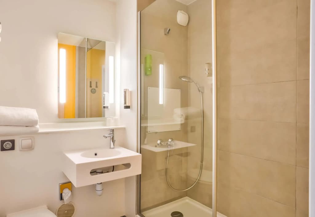 B&B HOTEL Paris 17 Batignolles - photo 40
