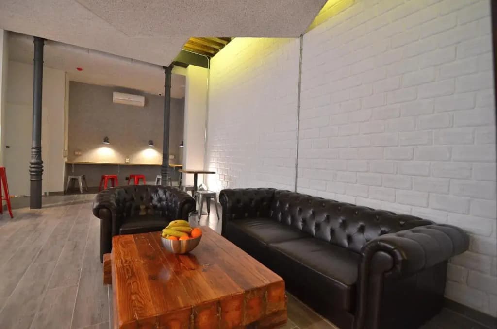 Far Home Atocha Hostel - photo 12