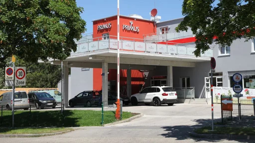 Primus Hotel & Apartments - main photo