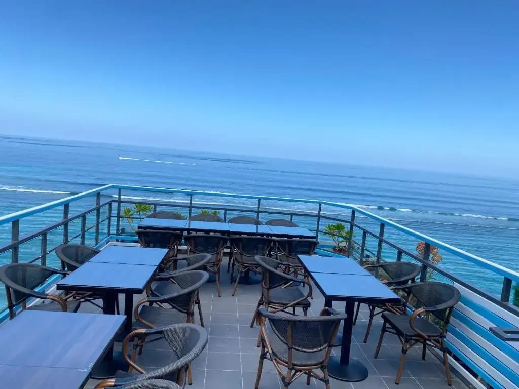 The Hive Beach Hotel - photo 10