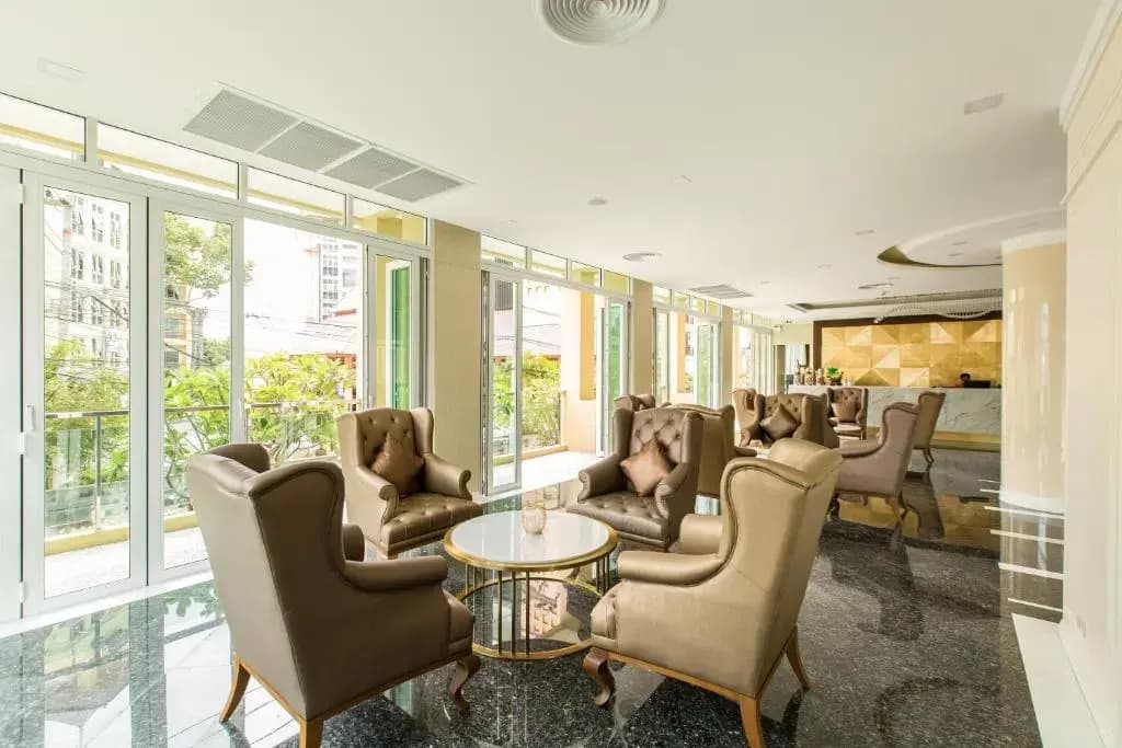 Crystal Palace Pattaya Hotel - photo 8
